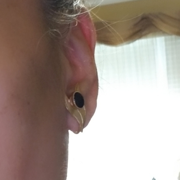 12KT GOLD FILLED ONYX EARRINGS VINTAGE - Picture 7 of 7